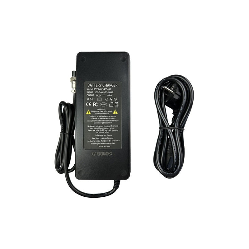 Chargeur 48V, 54.6V / 2A-4A (connecteur GX16-3p)